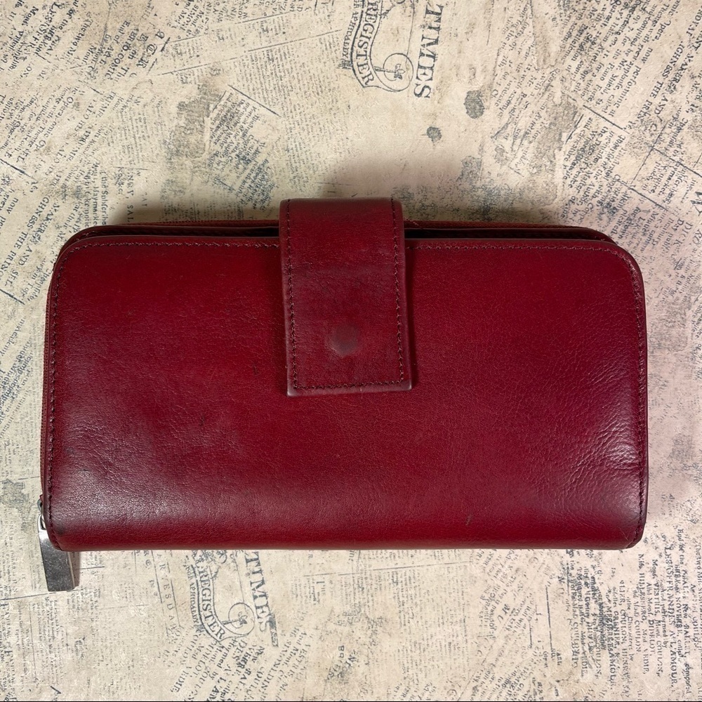 Pelle Studio Large Leather Wallet Organizer Zip Around Clutch Card Holder